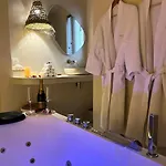 Apartment Casa Cinta - Sanctuaire Balinais Avec Baignoire Balneo Et Cinema Prive *